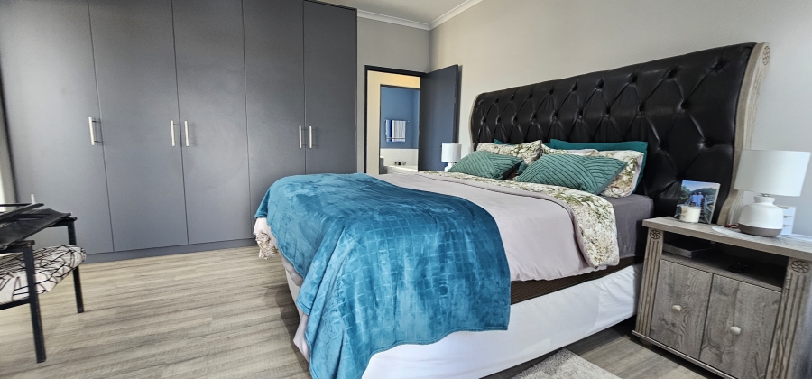 4 Bedroom Property for Sale in Country Club Western Cape